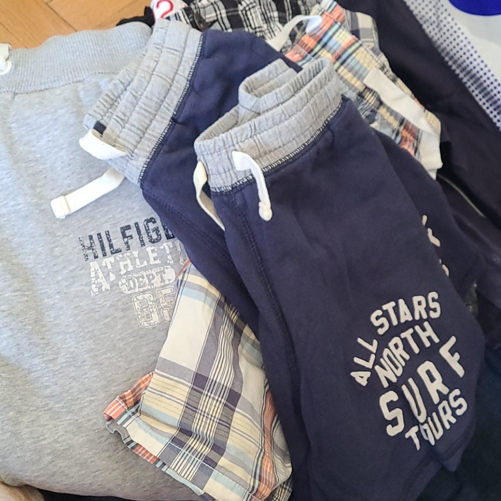 2 long Sweatpants + 4 shorts